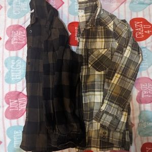 Lot of 2 Women's cozy flannels Size Small